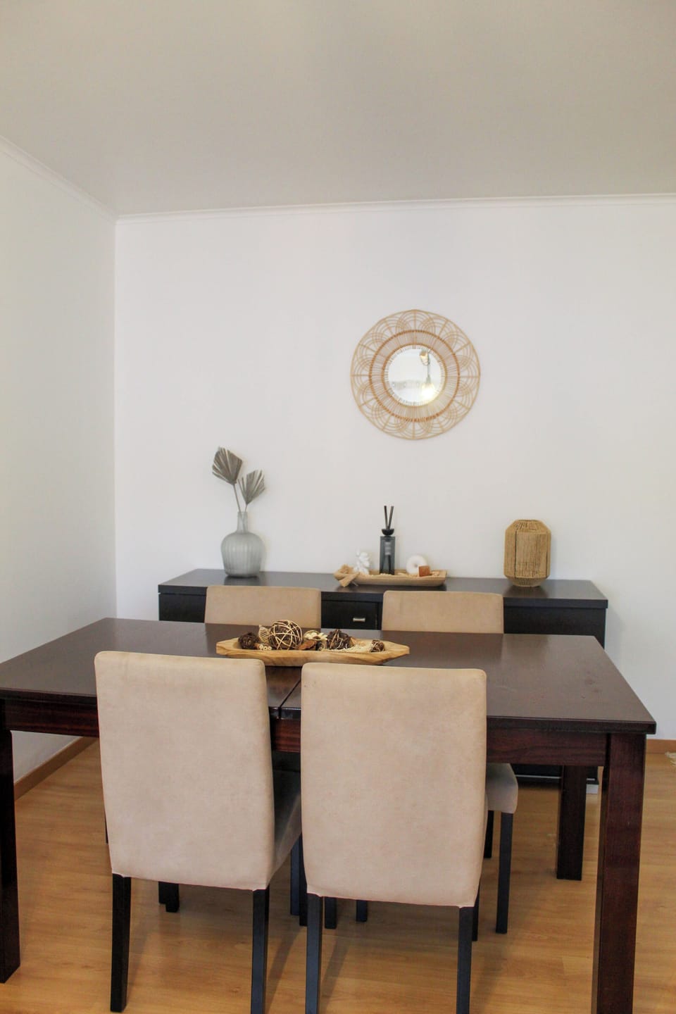 Apartment | Dining