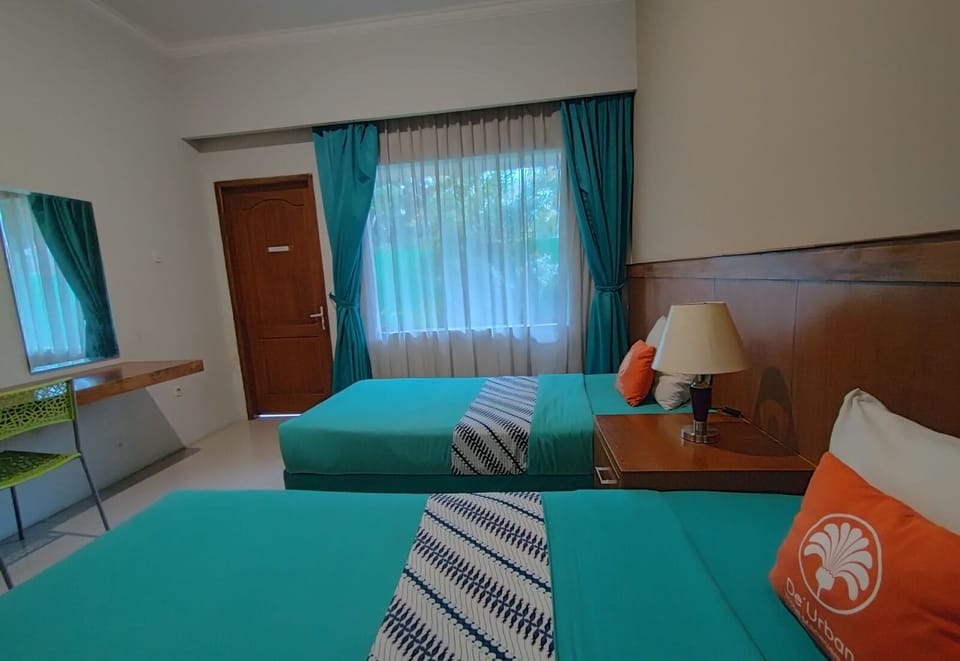 Superior Twin Room | Premium bedding, desk, laptop workspace, free WiFi