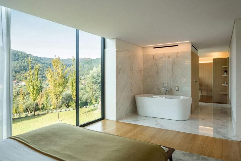Presidential Suite, Garden View | Minibar, free WiFi, bed sheets
