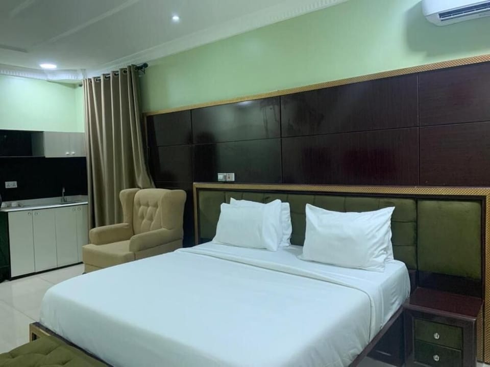 Standard Single Room | Free WiFi