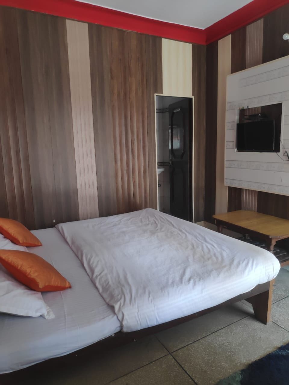 Double Room | Rollaway beds, free WiFi, bed sheets
