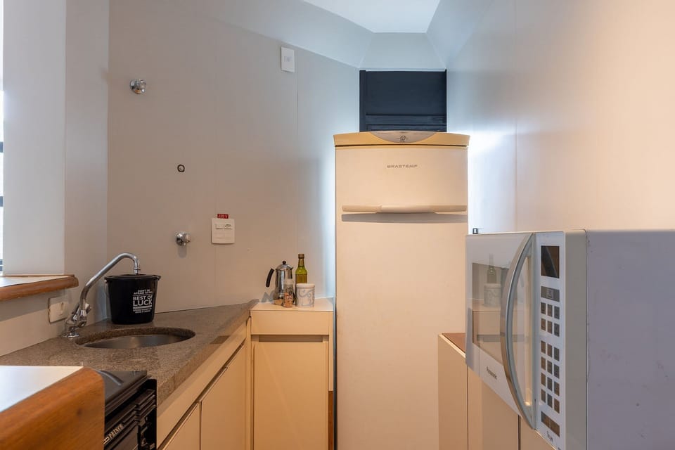 Classic Apartment | Private kitchen | Blender