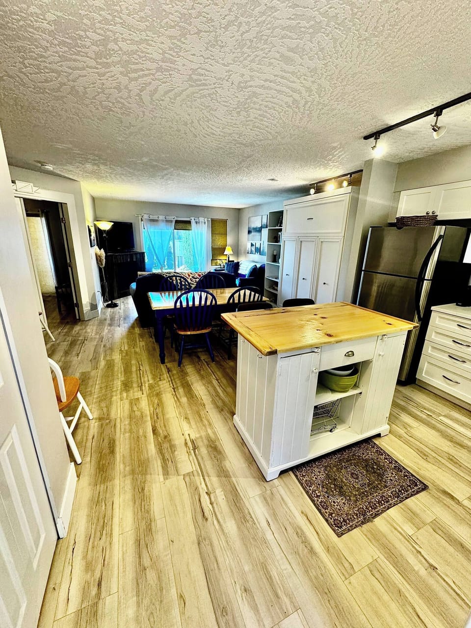 Apartment, 1 Bedroom, Accessible, Balcony | Dining