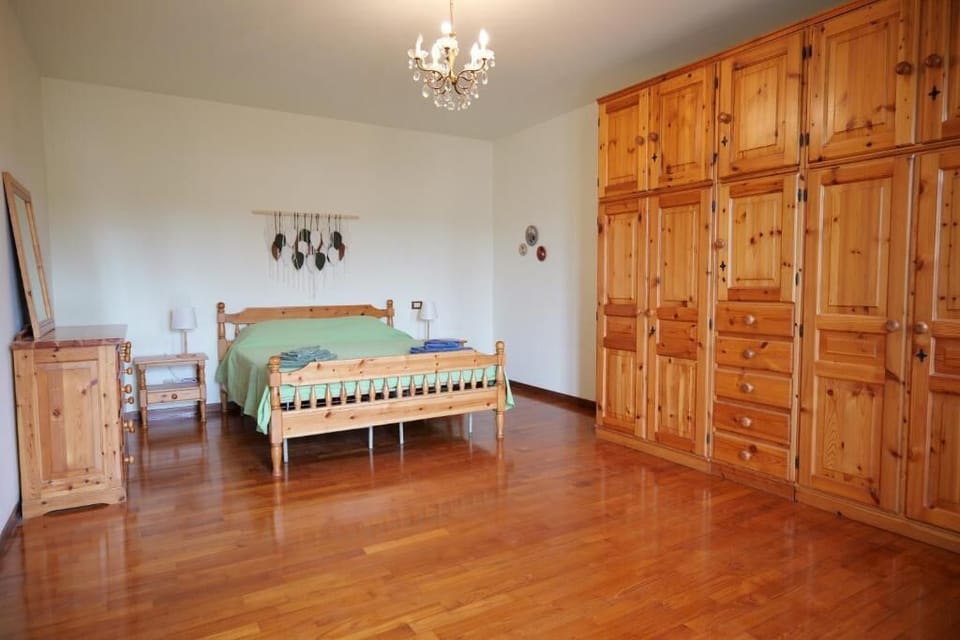 Comfort Double Room, Balcony, Garden View | Iron/ironing board