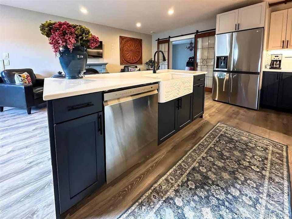 Cedar St Island with dishwasher