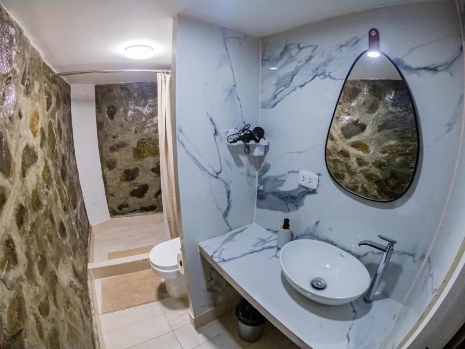 Bungalow, Patio, Garden View | Bathroom