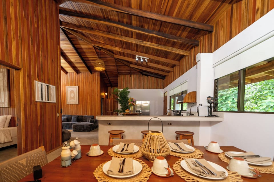 Villa | In-room safe, free WiFi, bed sheets