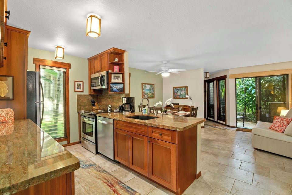 From morning coffee to sunset dinners—this kitchen has it all