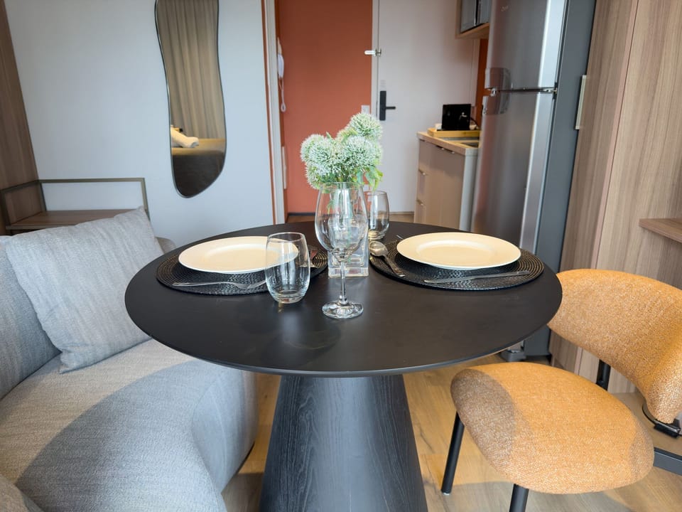 Comfort Apartment | Dining