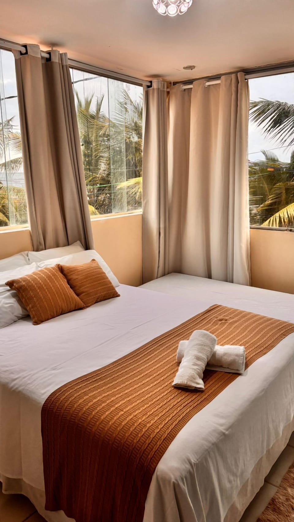 Comfort Double Room, 1 Double Bed | Blackout drapes, iron/ironing board, free WiFi, bed sheets