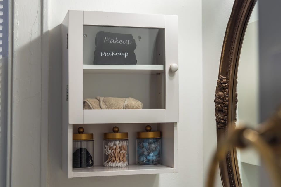 We aim for every stay to feel convenient, so provide frequently forgotten items