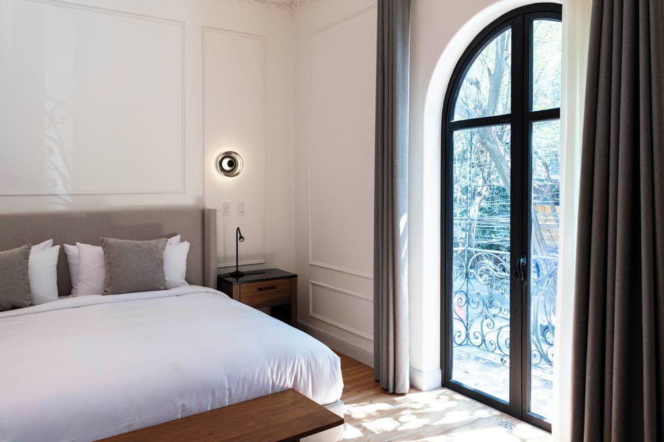Premium bedding, free minibar items, in-room safe