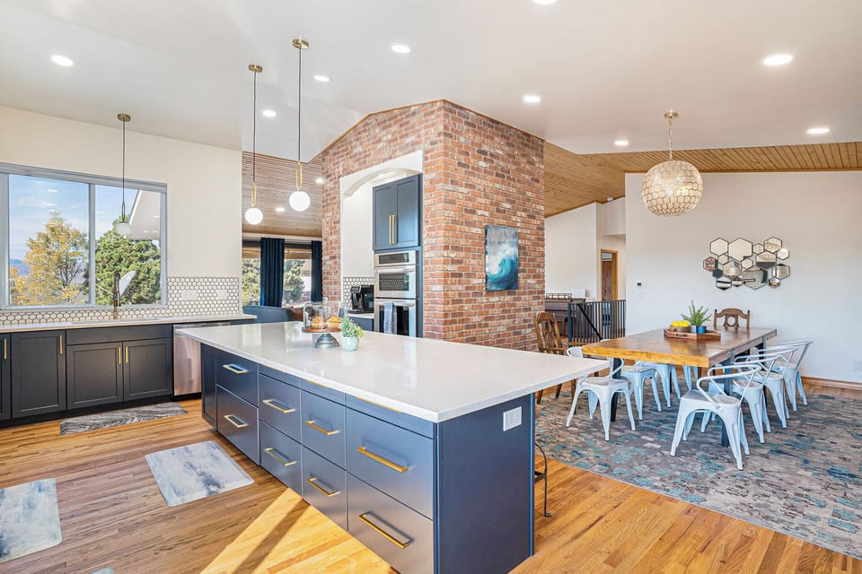 Perfect for huge groups, all the seating and appliances for get togethers and big meals. Plenty of space for the holidays!