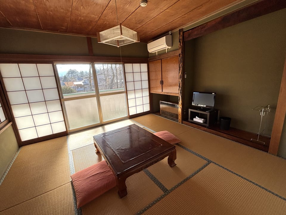 Quadruple Room, Mountain View | Free WiFi, bed sheets
