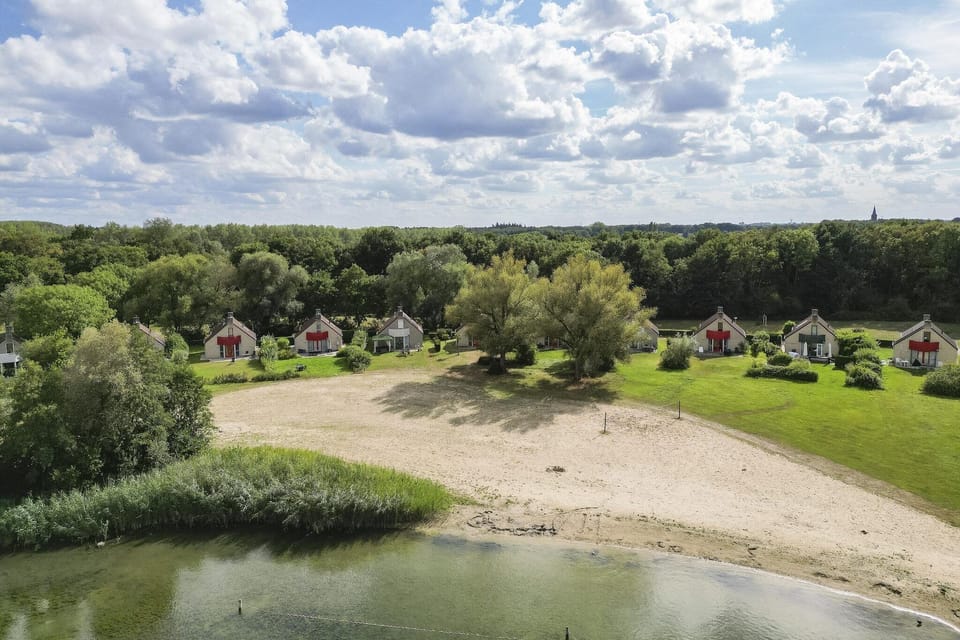 Immediate Surroundings [summer] (<1 km)