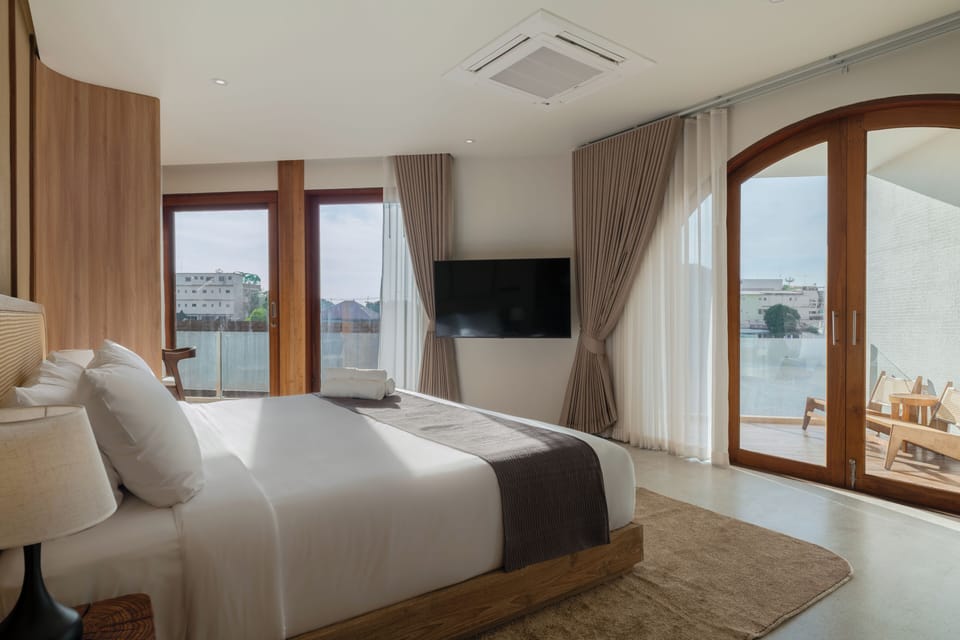 Superior Room, River View | Laptop workspace, WiFi (free)