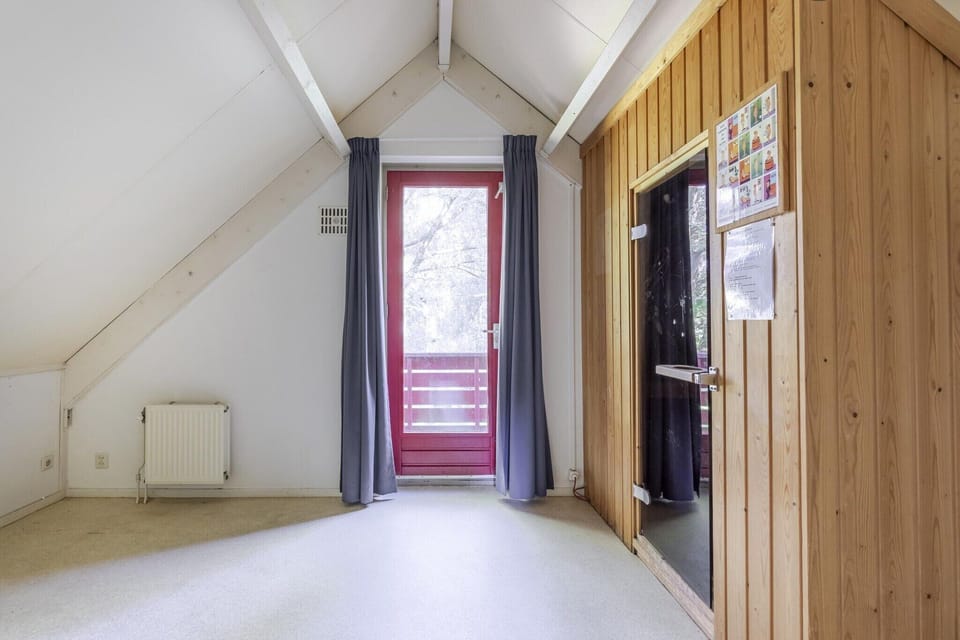 Entrance / Reception