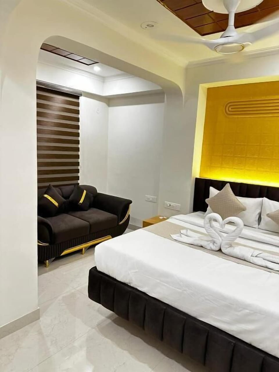 Luxury Suite, City View | Blackout drapes, soundproofing, iron/ironing board, free WiFi
