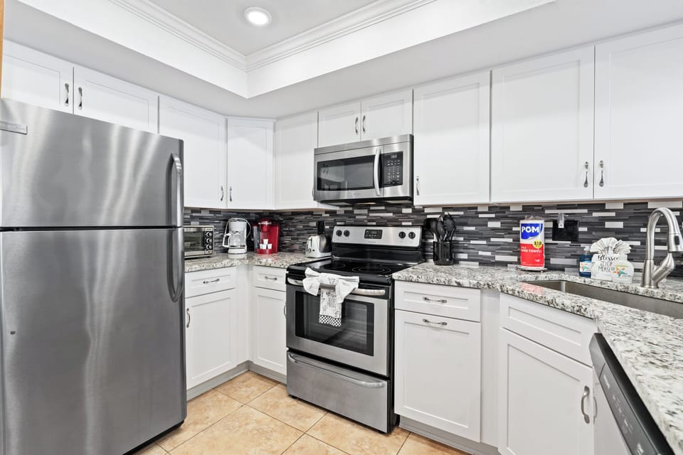 Kitchen is fully equipped to enjoy your stay. 