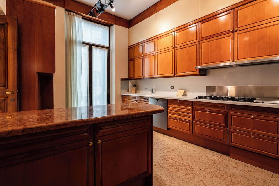 Apartment, 6 Bedrooms, Balcony, Garden View | Private kitchen