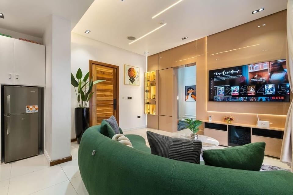 Luxury Apartment, Balcony, City View | Interior