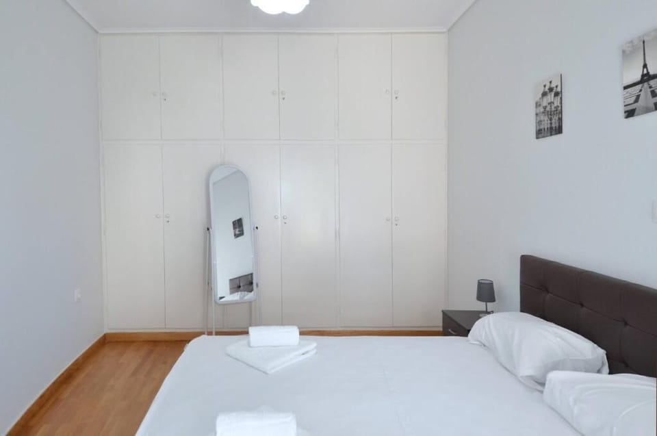 Iron/ironing board, free WiFi
