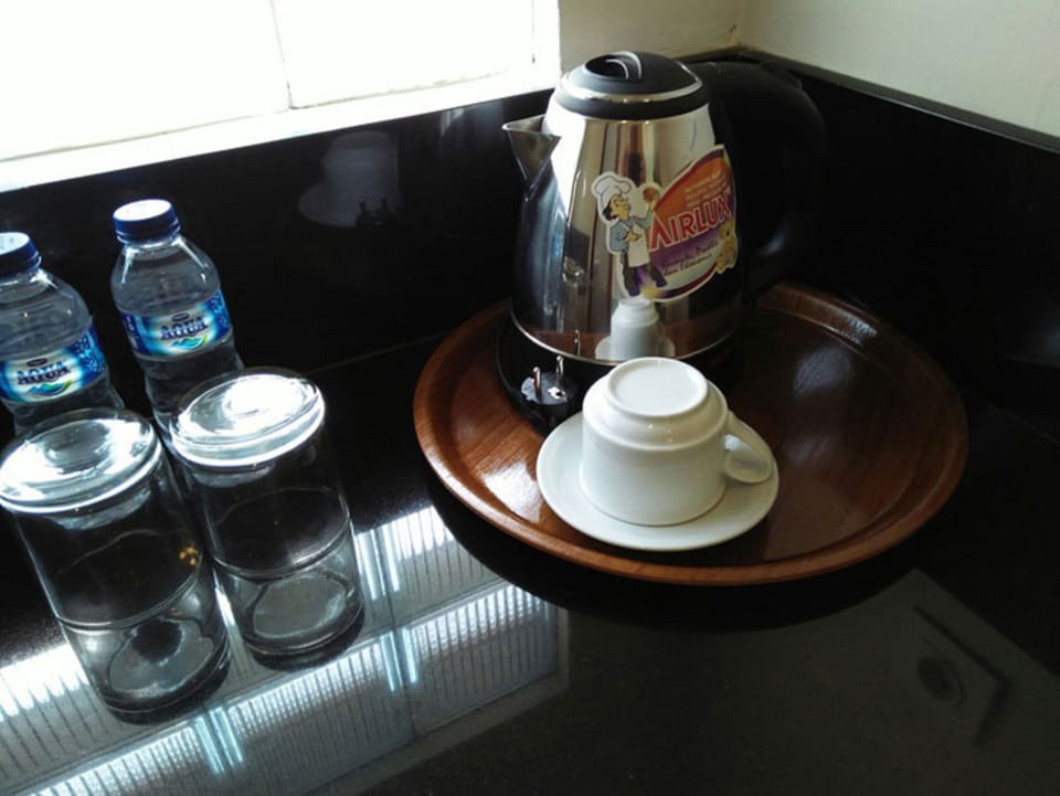 Sari  Room, Pool Access | Coffee and/or coffee maker