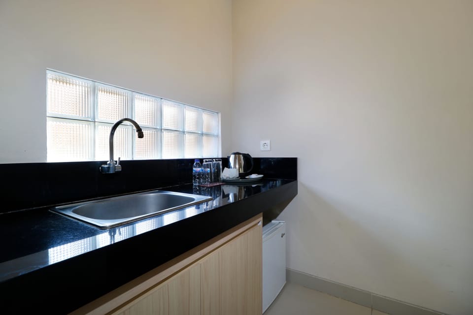 Sari  Room, Pool Access | Minibar, in-room safe, desk, free WiFi