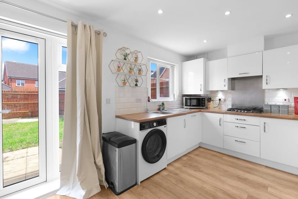 Family House, Patio | Private kitchen