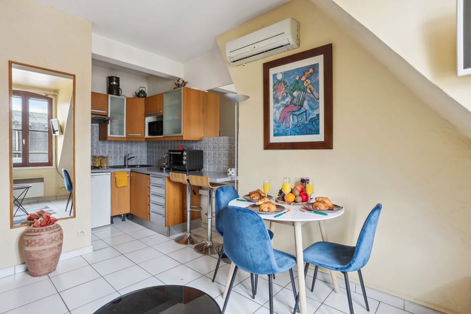 The open-plan living, kitchen and dining area