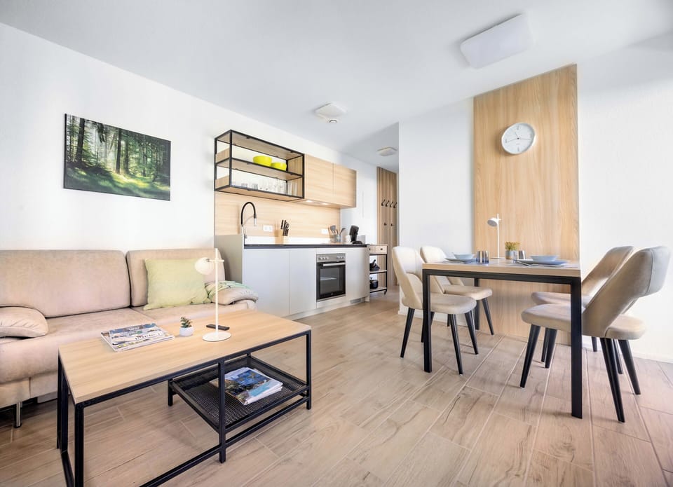 Bungalow, 1 Bedroom | Living area