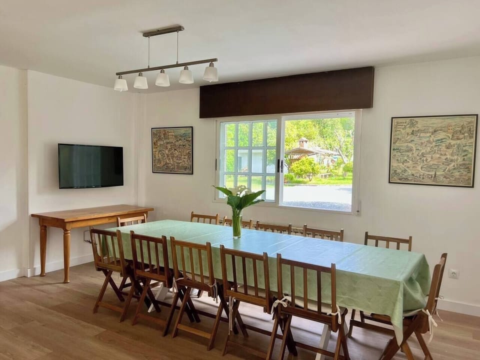Family House, Patio, Mountain View | Dining