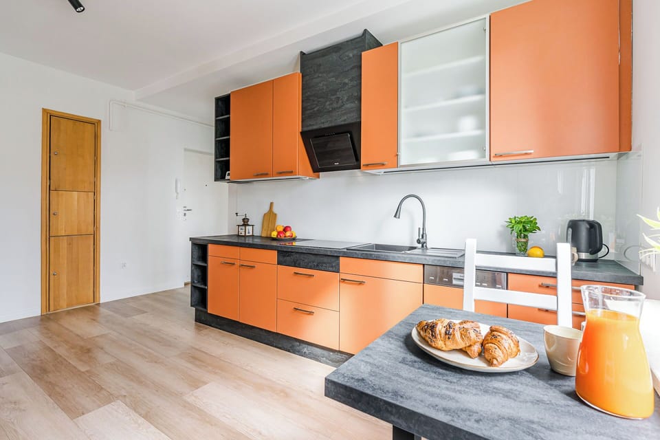 Apartment, 3 Bedrooms, Non Smoking | Private kitchen