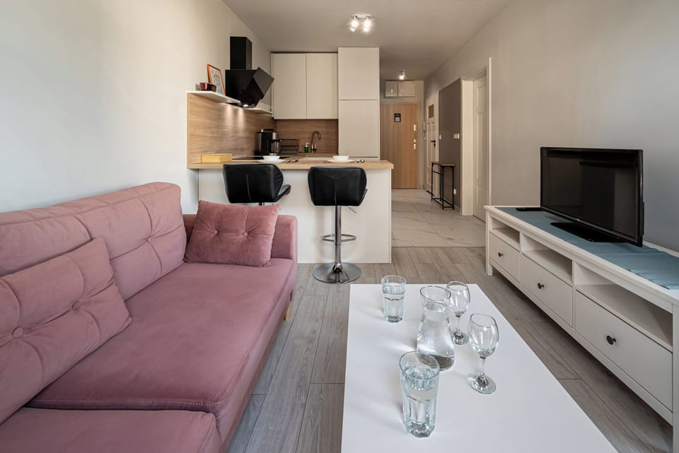 Apartment, Balcony | Living area