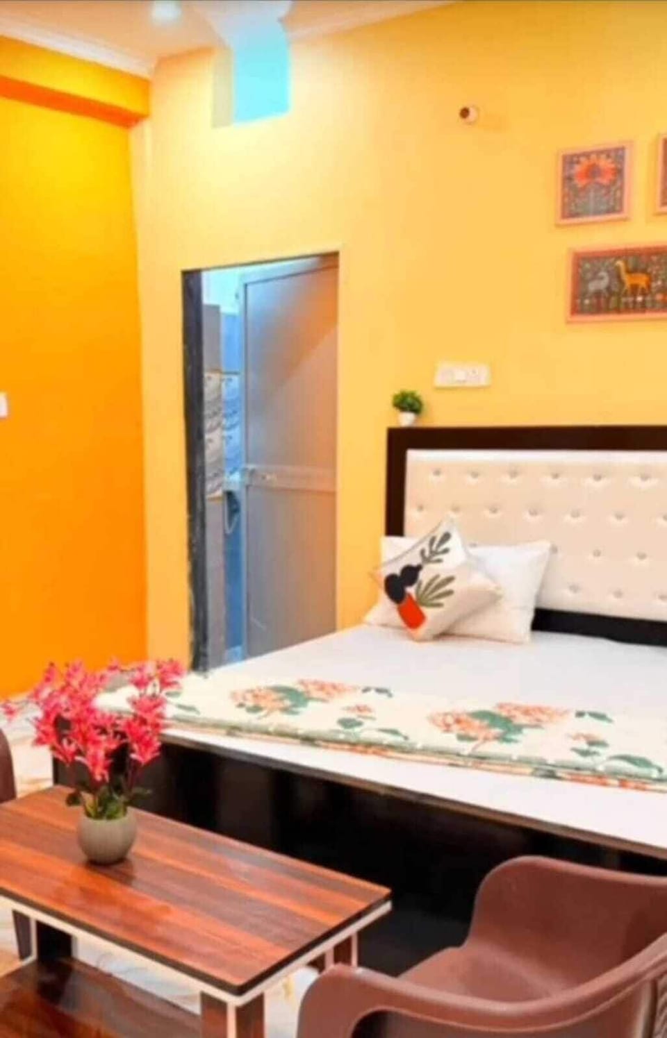 Deluxe Double Room, Balcony, Bay View | Laptop workspace, iron/ironing board, free WiFi