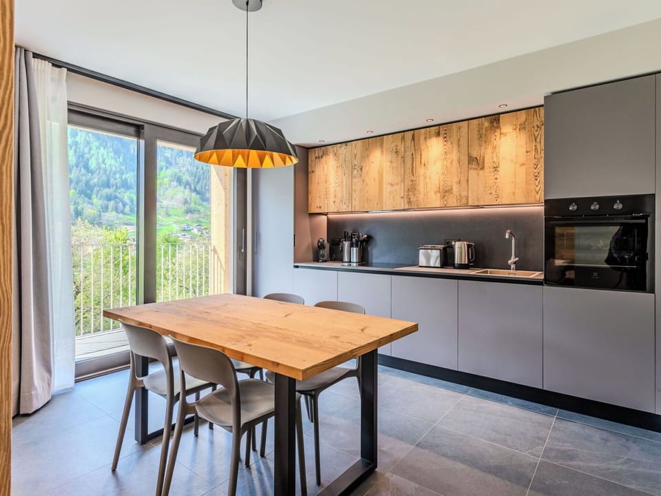 Furniture, Interior Design, Countertop, Flooring, Kitchen, Wood, Ceiling, Kitchen & Dining Room Table, Kitchen Appliance, Floor