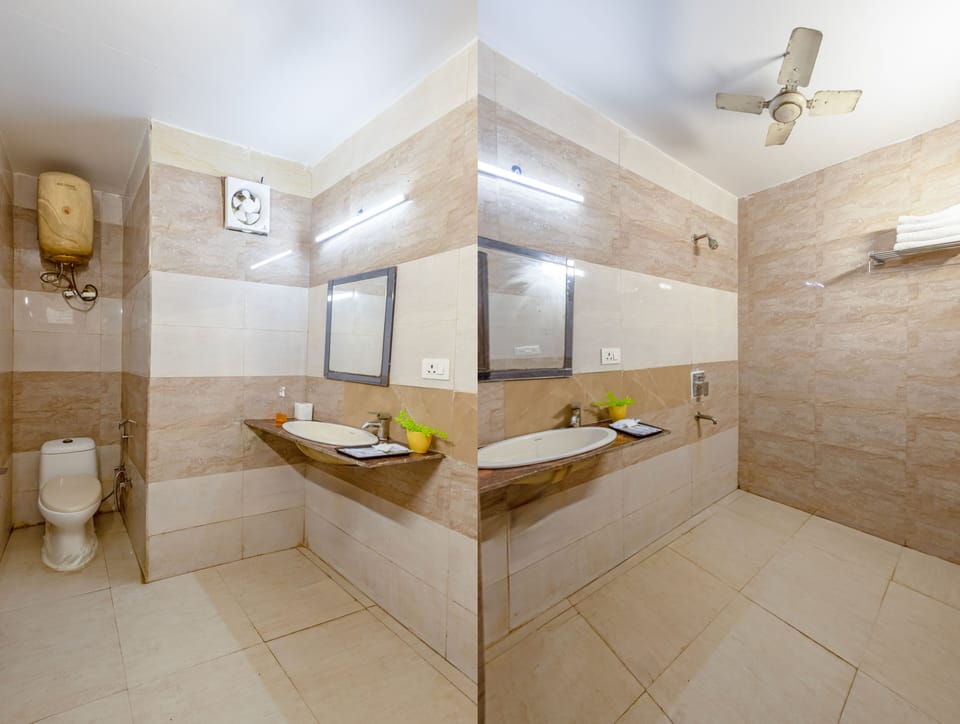 Deluxe Double Room | Bathroom