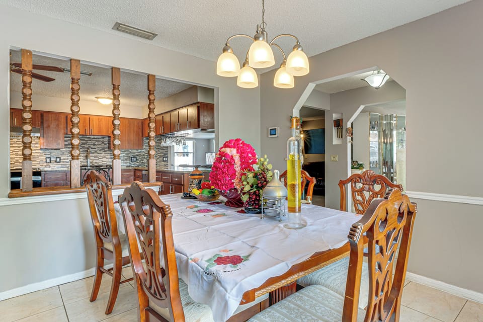 House (4 Bedrooms) | Interior