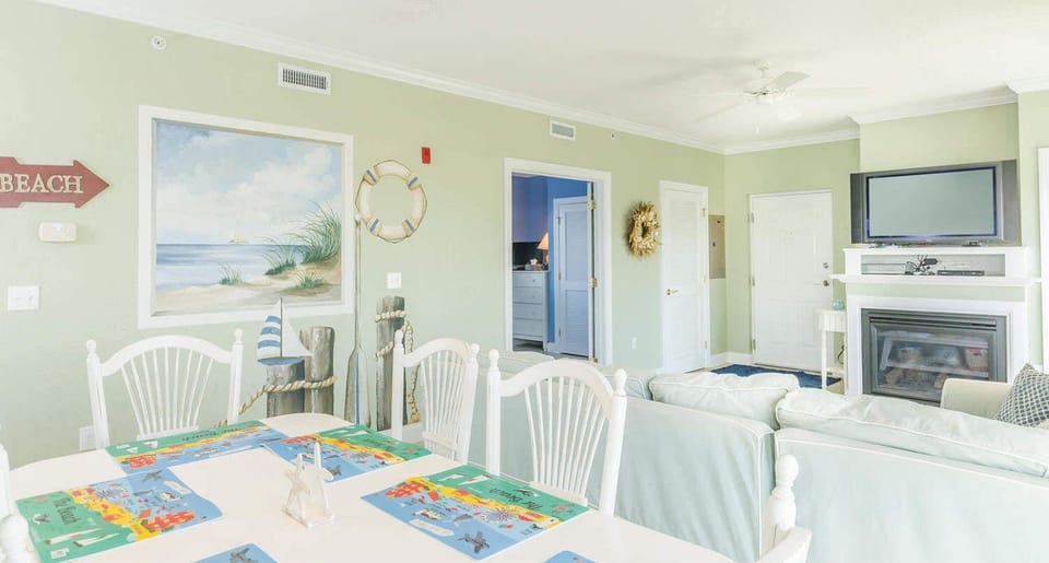 Dining Room 02