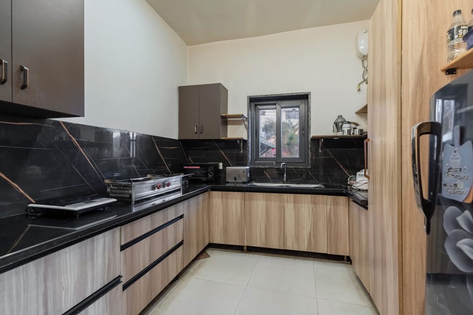 Deluxe Villa, Balcony | Private kitchen