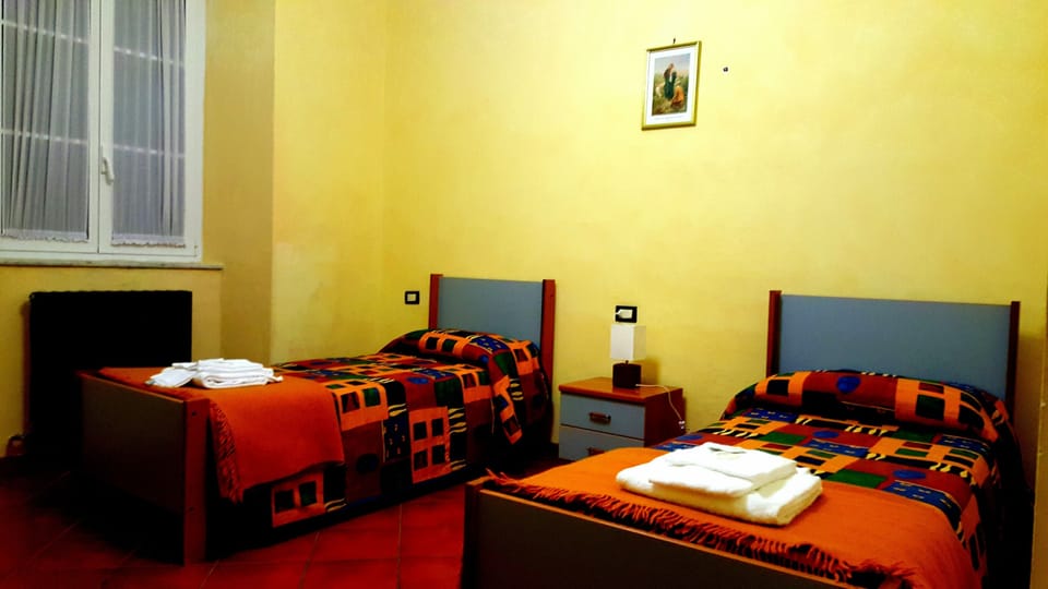 Double Room Single Use | Desk, free WiFi