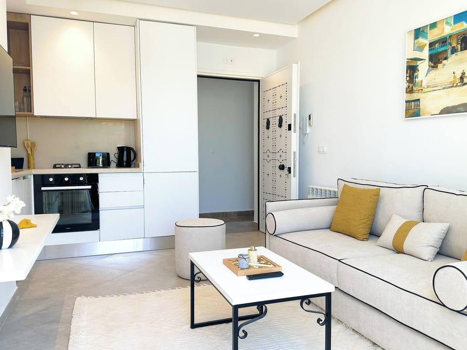 Apartment, 1 Bedroom | Living area