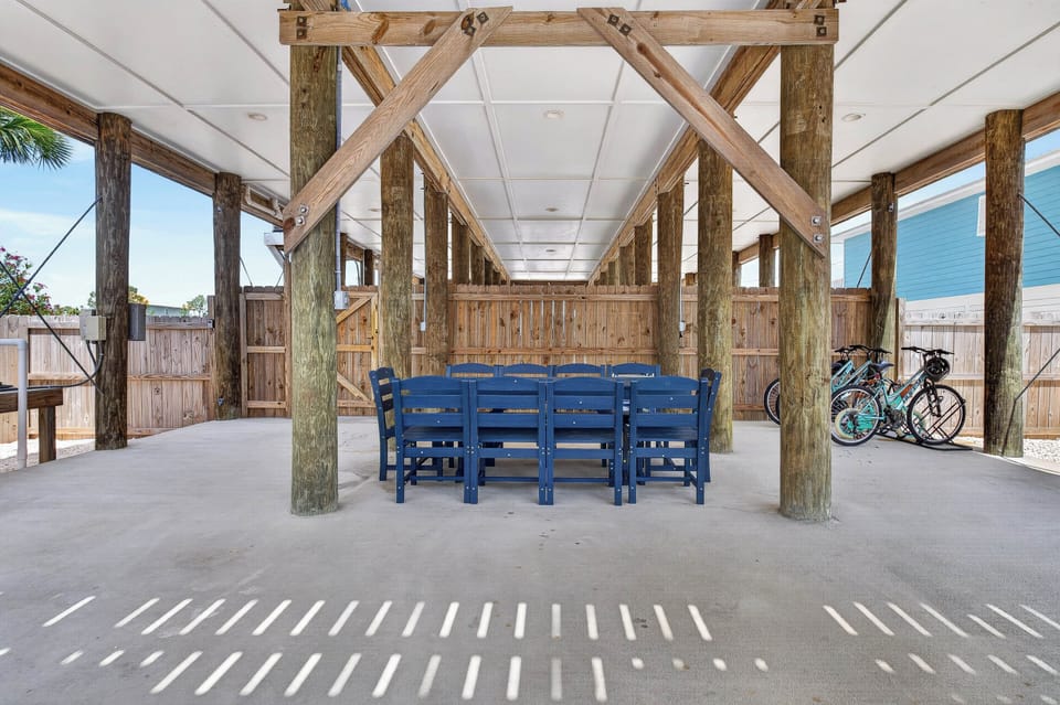 Plenty of room for group gatherings under the home
