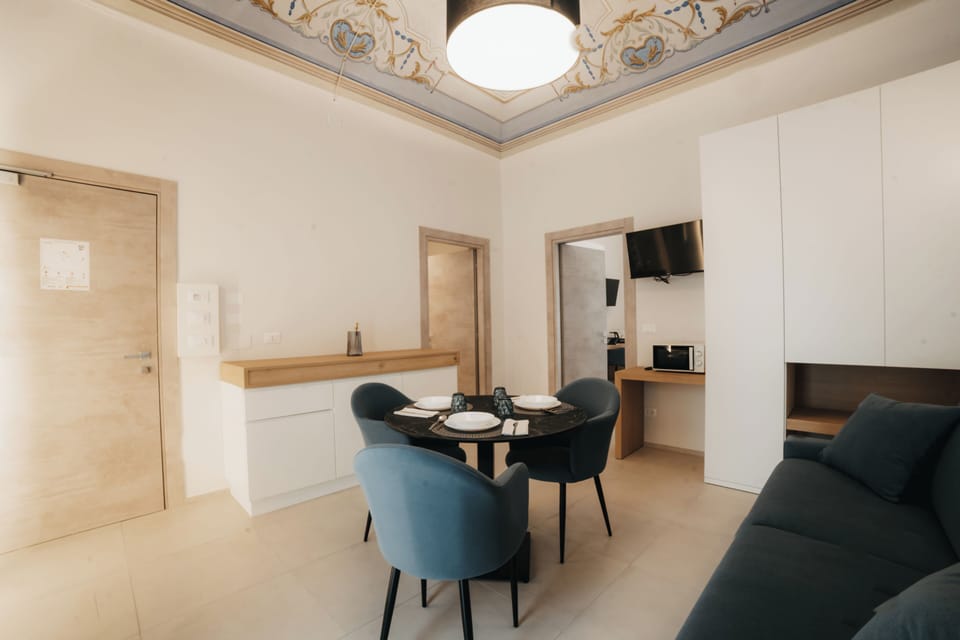 Superior Suite, City View | Living area