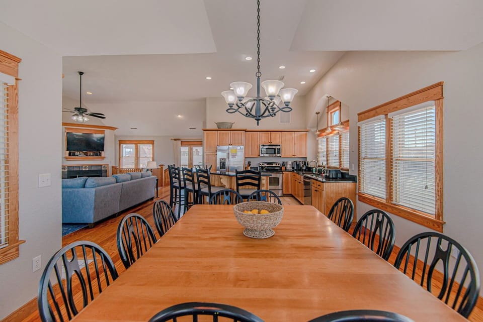 Top Level Living/Dining/Kitchen Area