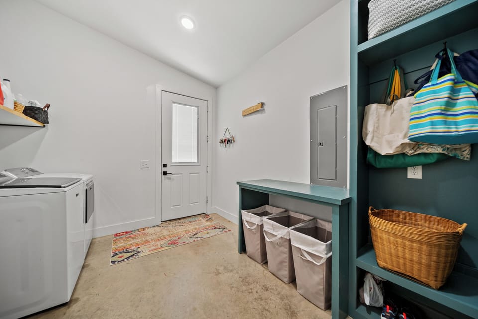 Laundry room
detergent provided