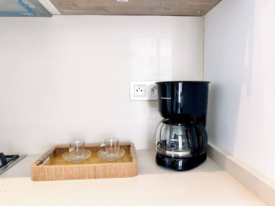 Apartment, 2 Bedrooms | Coffee and/or coffee maker