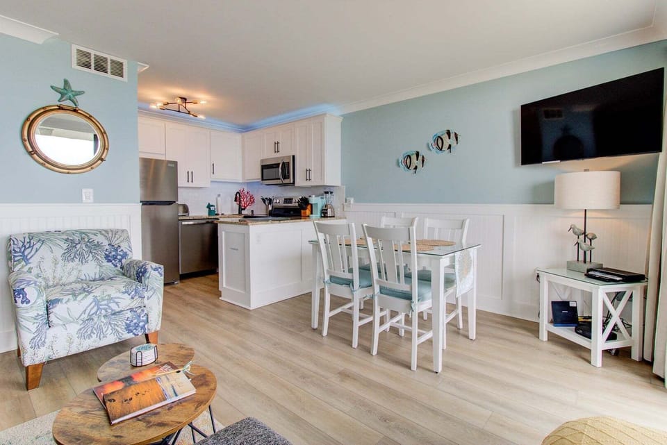 Atlantic Towers 304-print-008-063-Main Living Area-4200x2804-300dpi