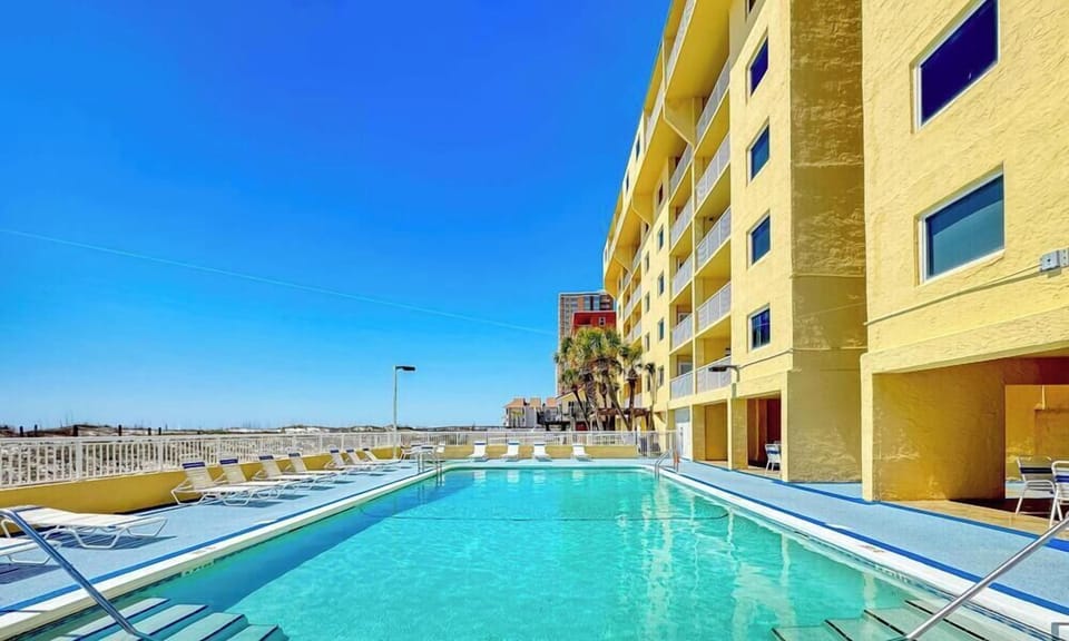 Make a splash at the sparkling community pool​