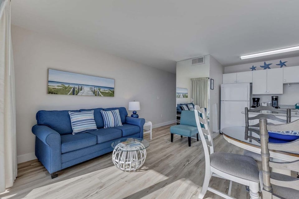 Atlantic Towers 406-print-004-030-Main Living Area-4200x2800-300dpi